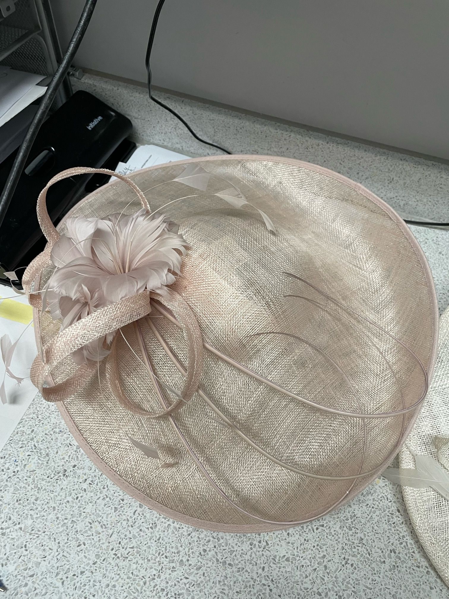 Flowers & Feathers Hatinator