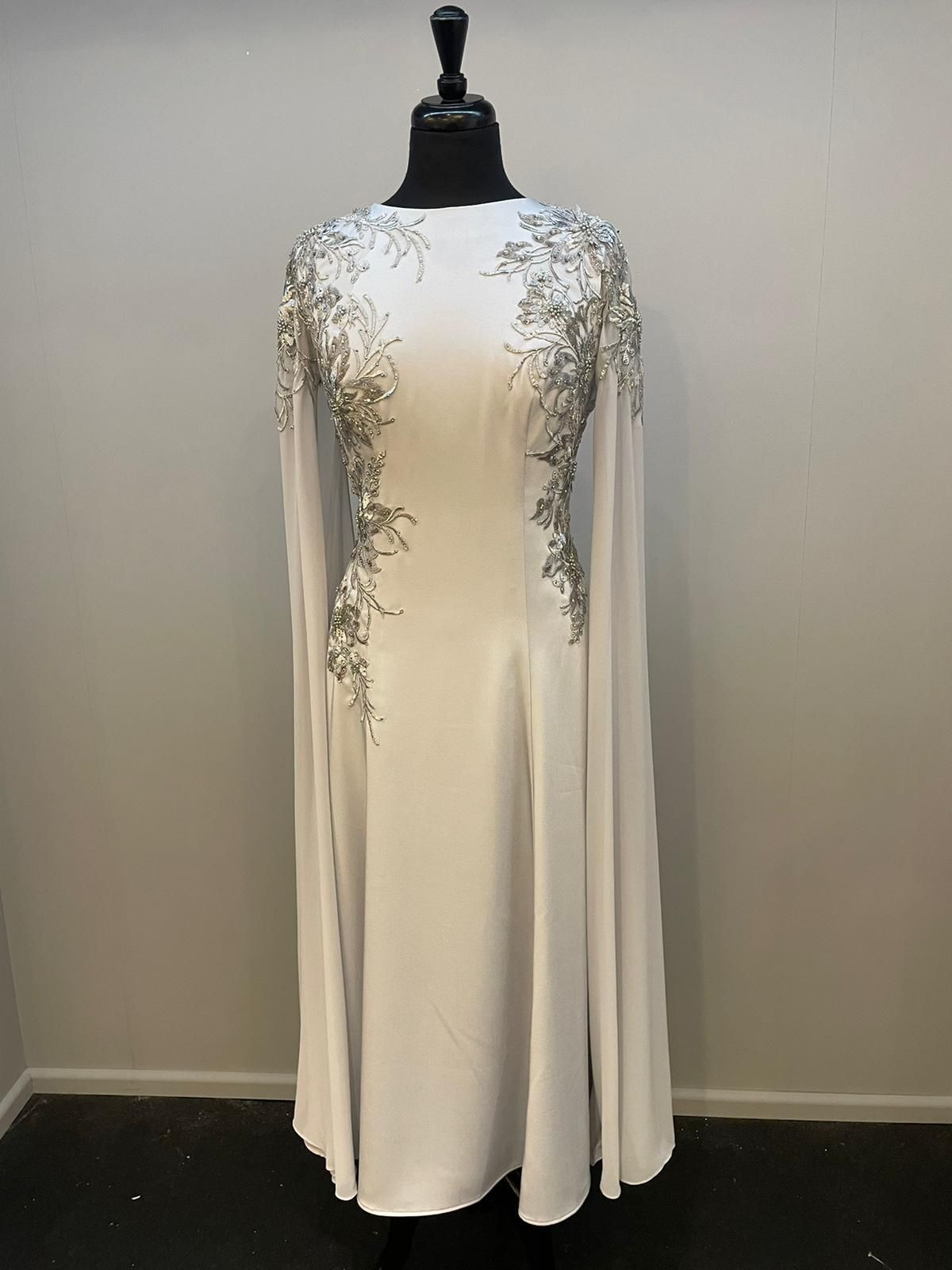 Veni Floaty Sleeve Dress