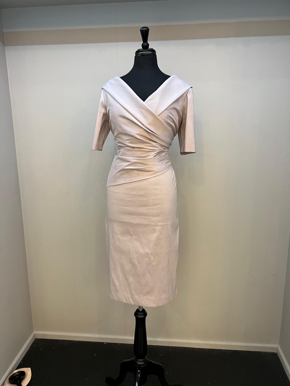 Isparato Dress