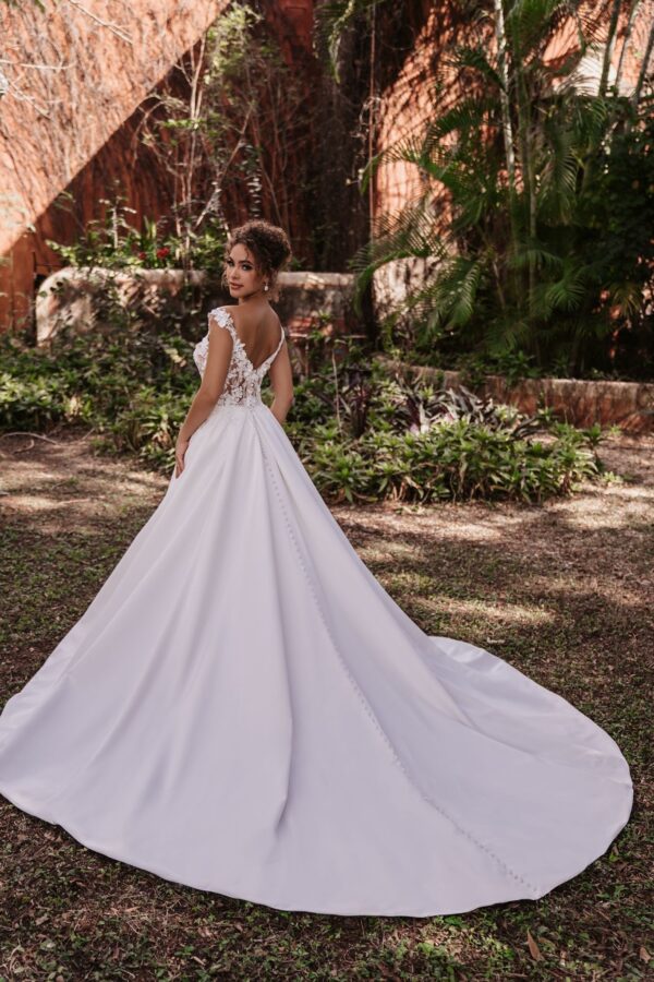 Allure Bridals: 9954 - Image 4