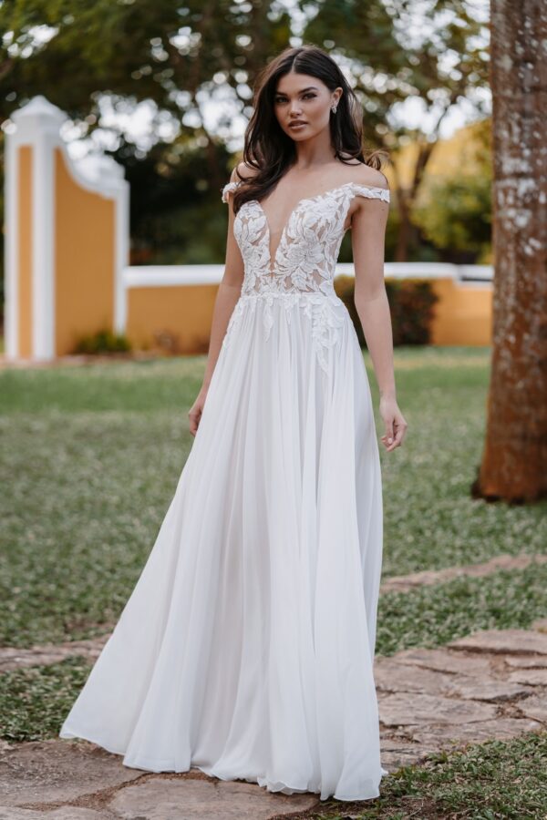 Allure Bridals: 9958