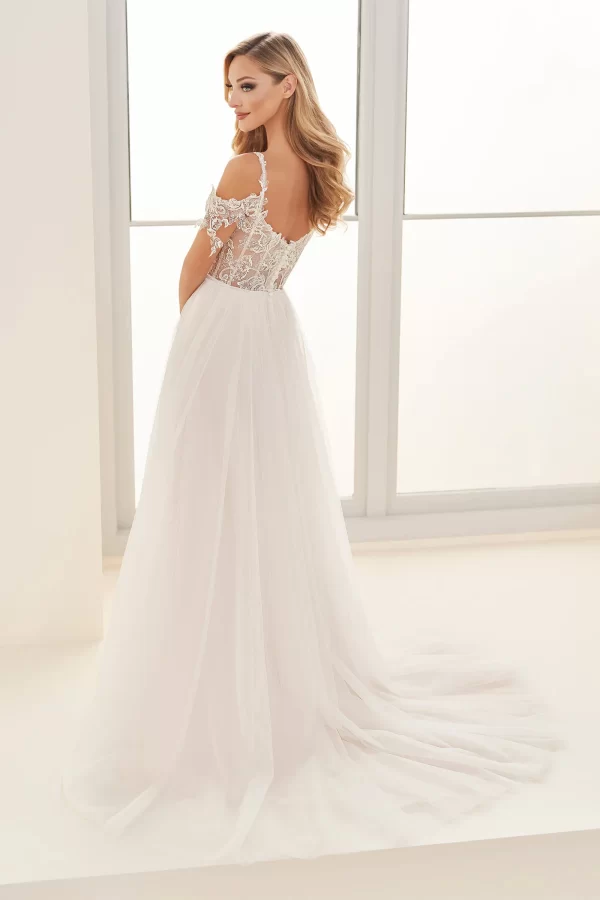 Enchanting: E513 - Image 2